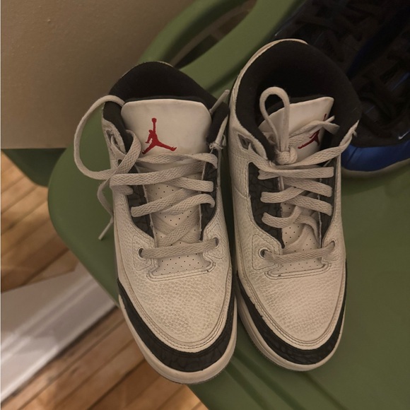 Jordan 3s